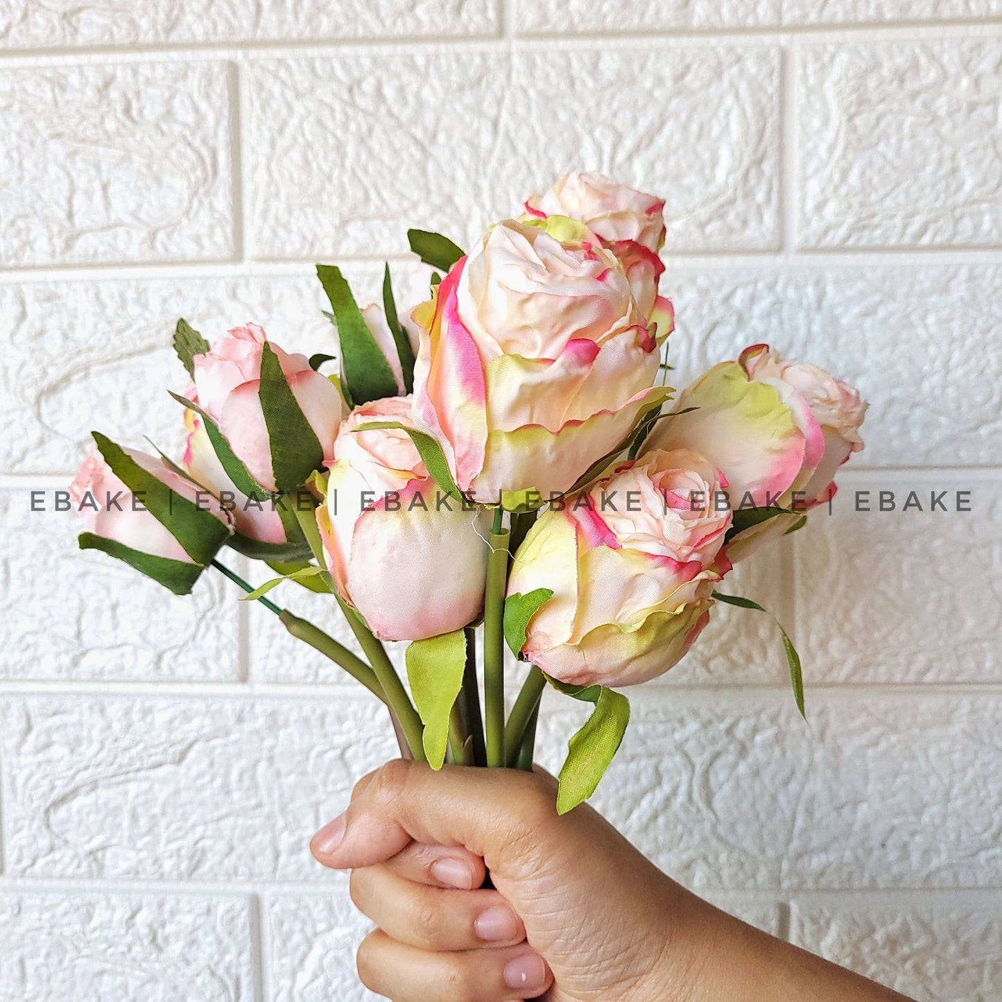 Bud Rose Bunch (9 Roses) A850
