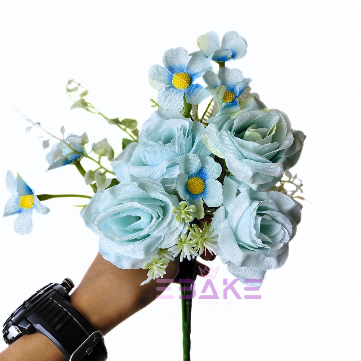 A1871 Blue Rose Bunch With Fillers (4 Roses & Fillers)