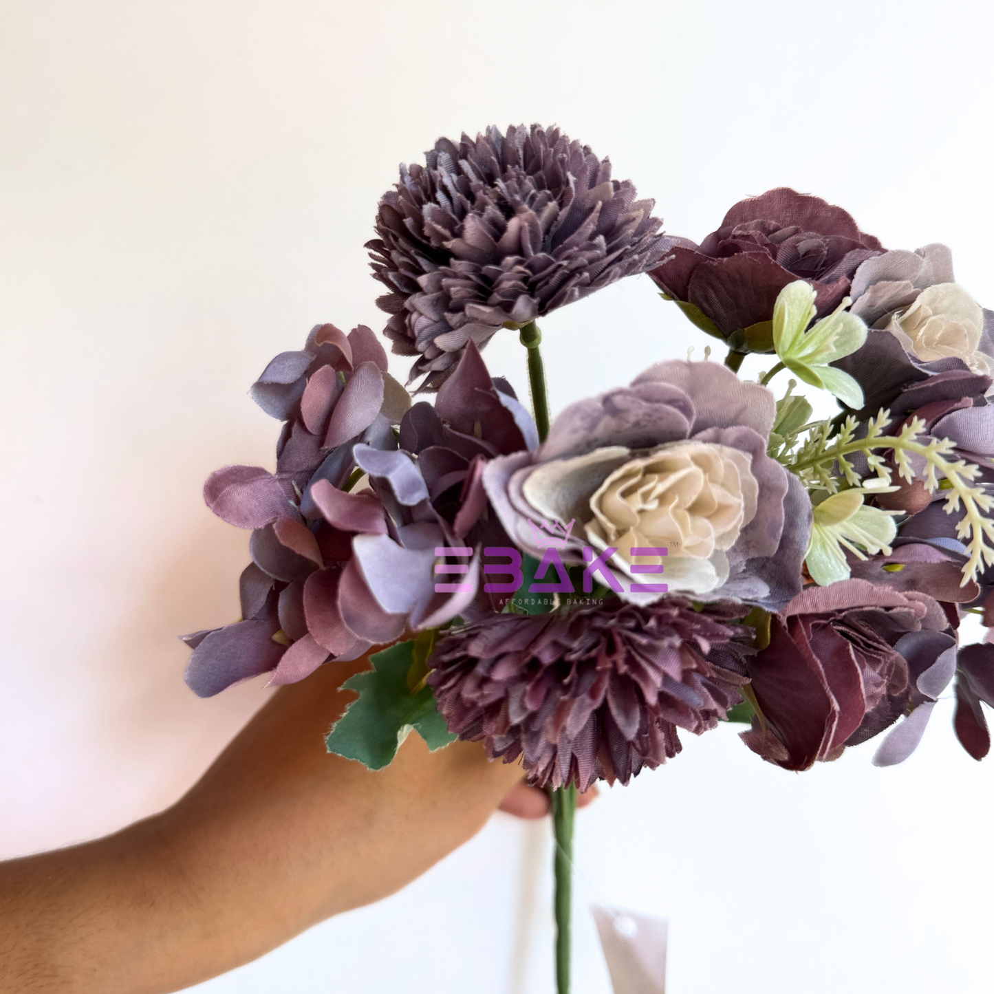 A1472 Mixed Flower Bunch With Fillers (Rose & Dahlia)
