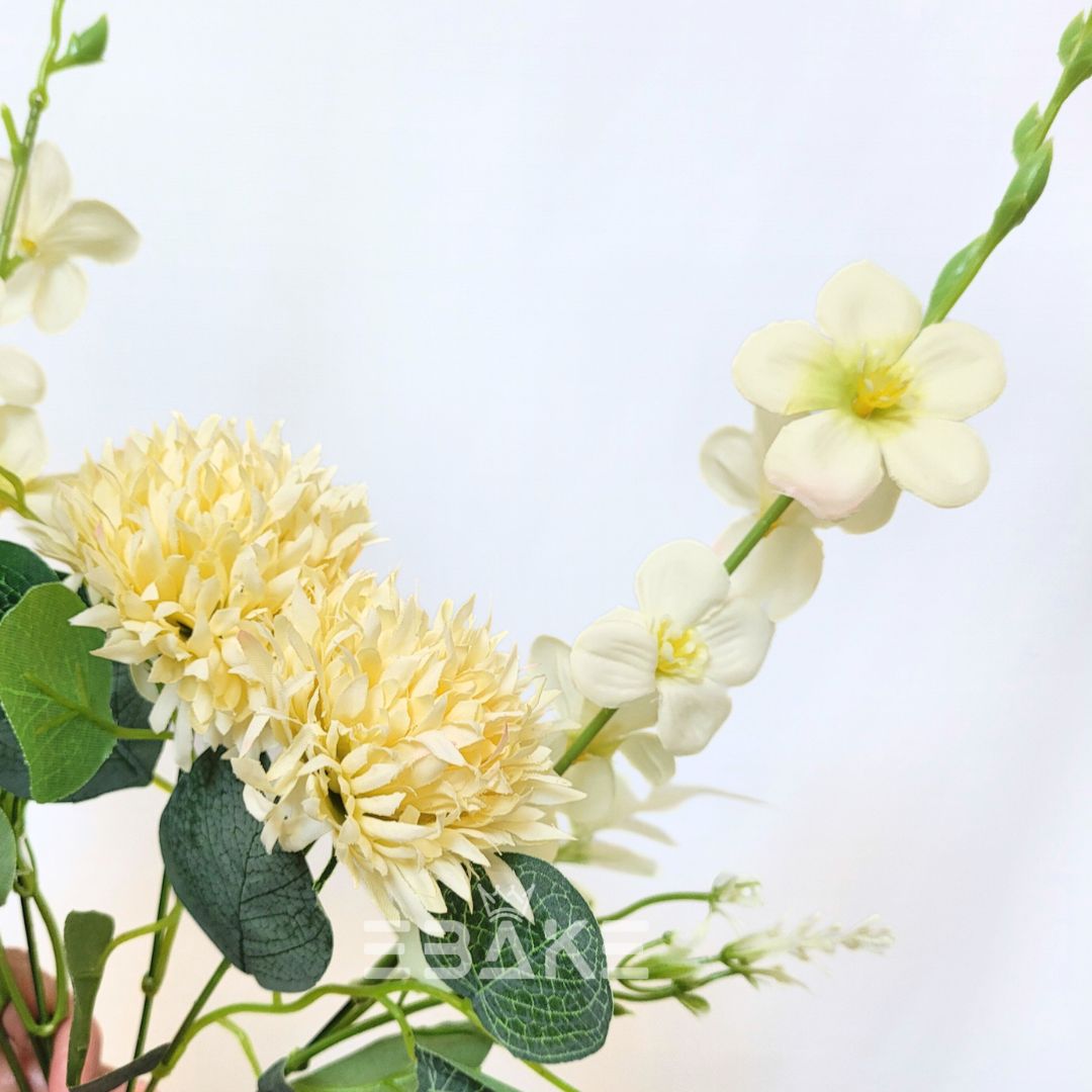 A1388 Dahlia Bunch With Fillers