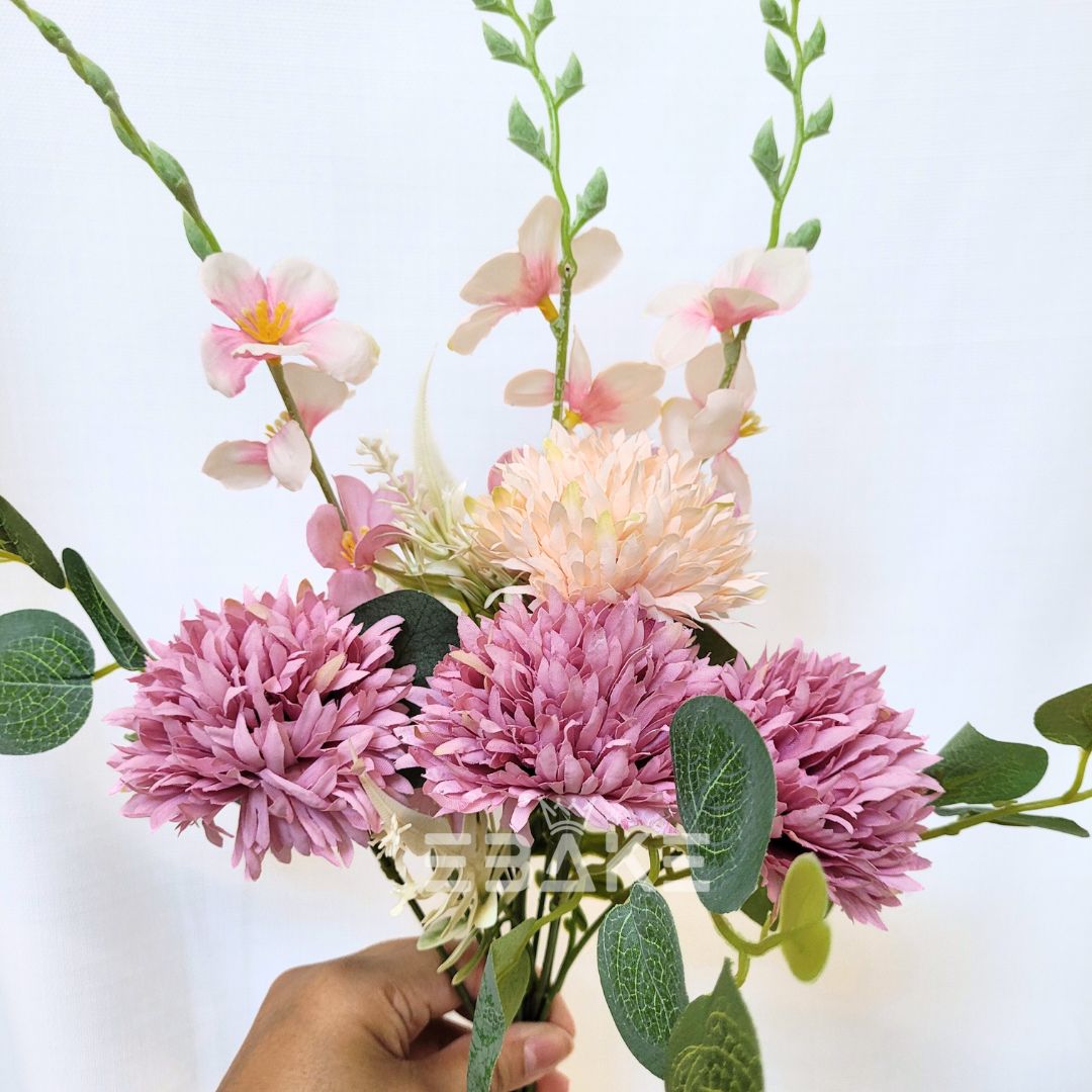 A1392 Dahlia Bunch With Fillers Mauve
