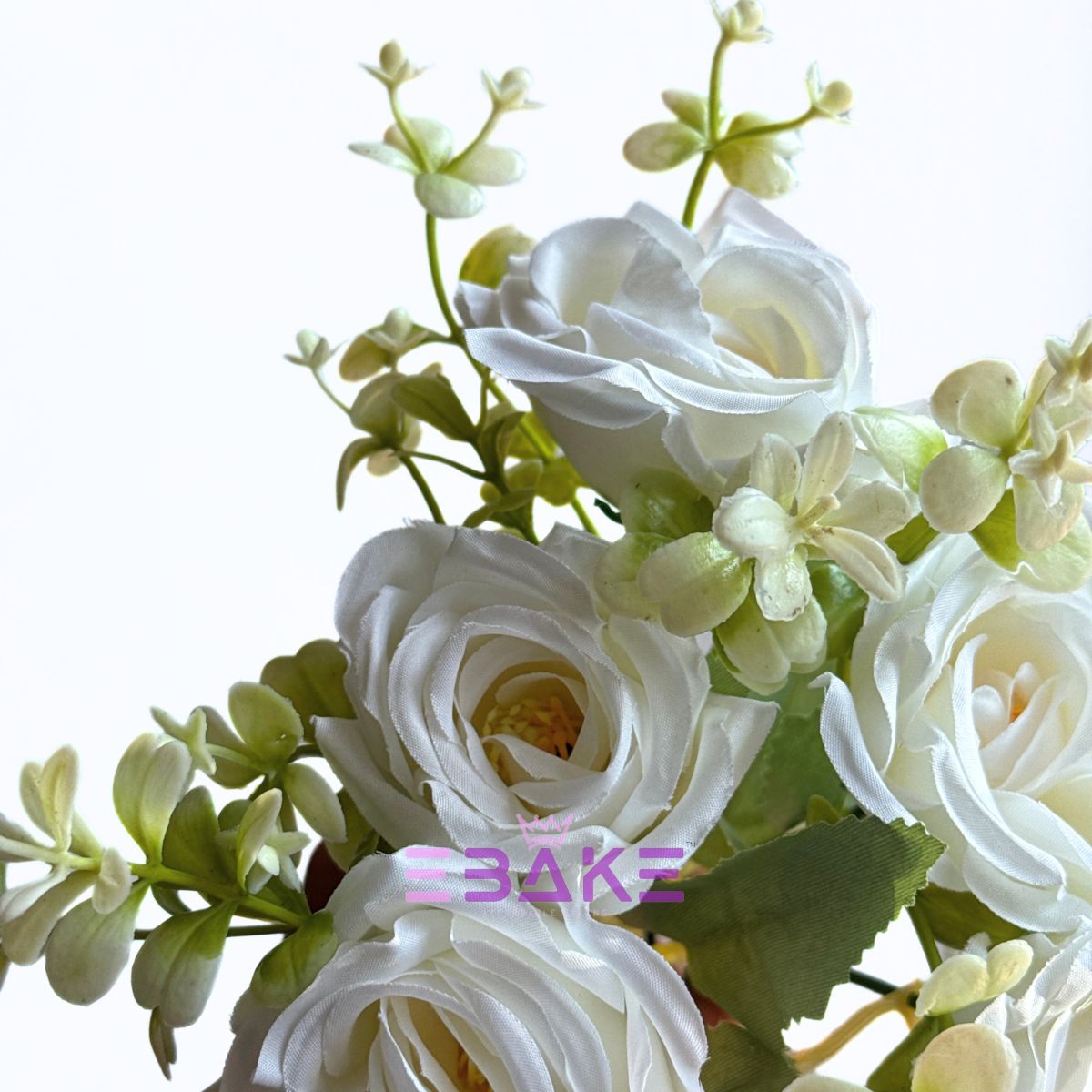 A1975 White Rose Bunch With Fillers