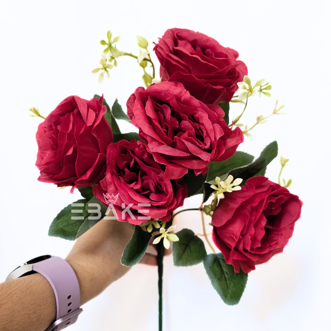 A1433 Maroon Rose Bunch With Fillers (5 Roses & Fillers)