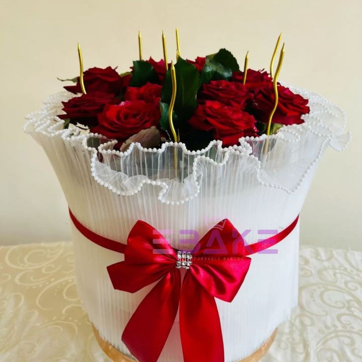 White Pleated Pearl Net for Flower Bouquet Wrapping (Noor Net) Wrinkled Wave Mesh For Wedding Cake