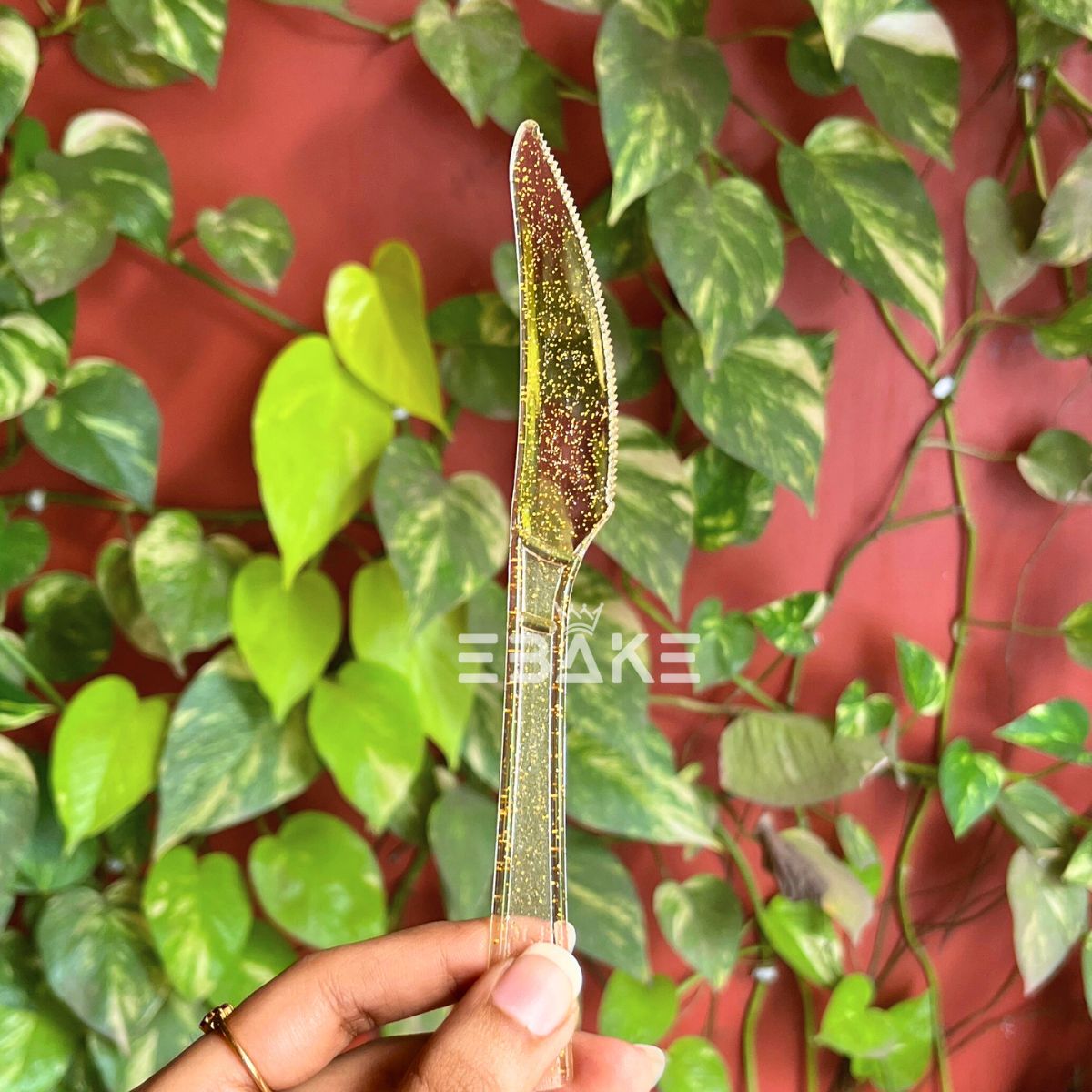 Golden Glitter Transparent Plastic Knife(Set of 10)