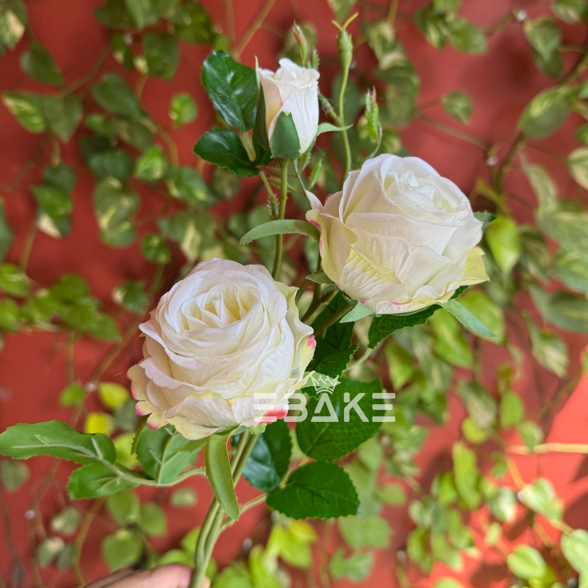 A1664 Premium Lifelike Rose Bunch Medium