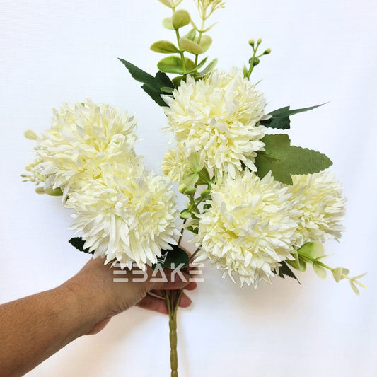 A1421 White Dahlia Bunch With Fillers