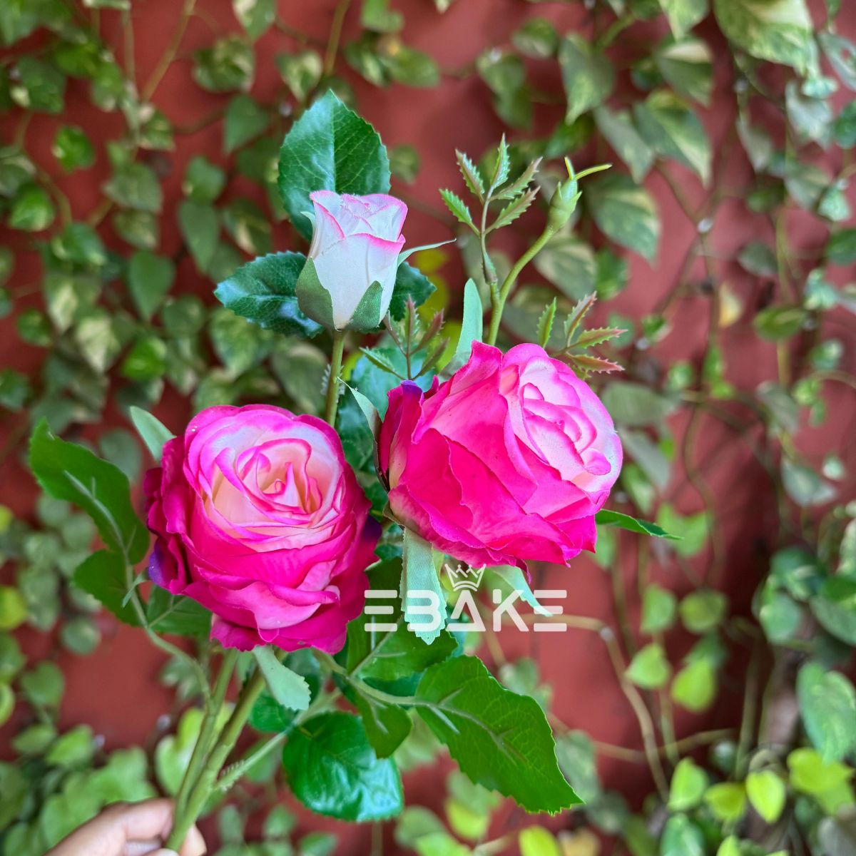 A1744 Premium Lifelike Rose Bunch Medium
