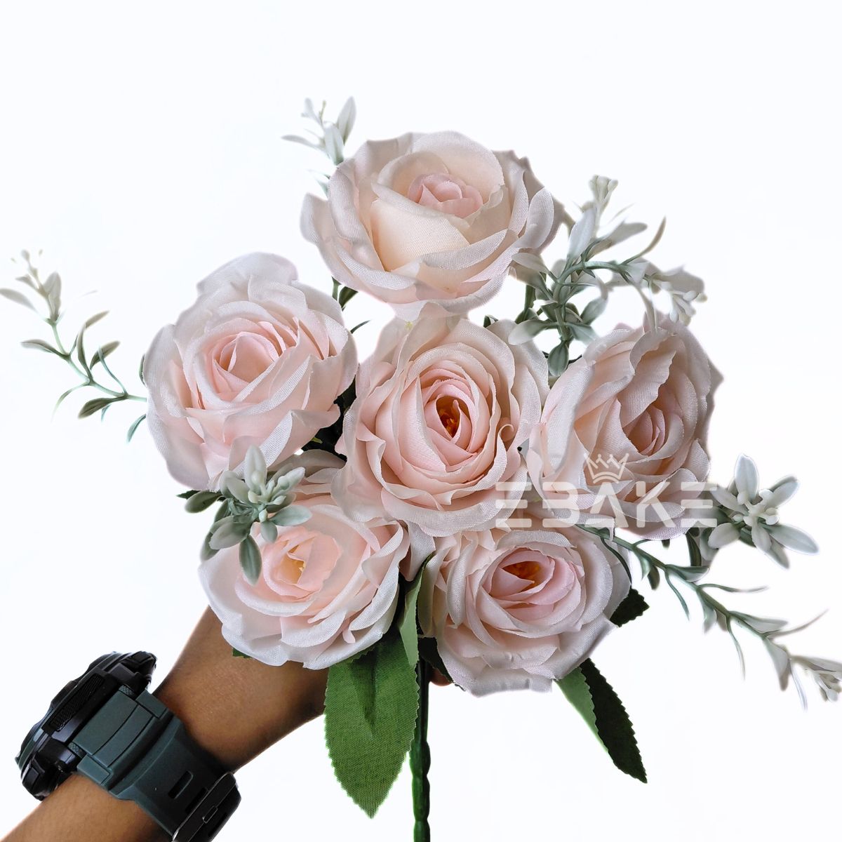 A1844 Rose Bunch With Fillers