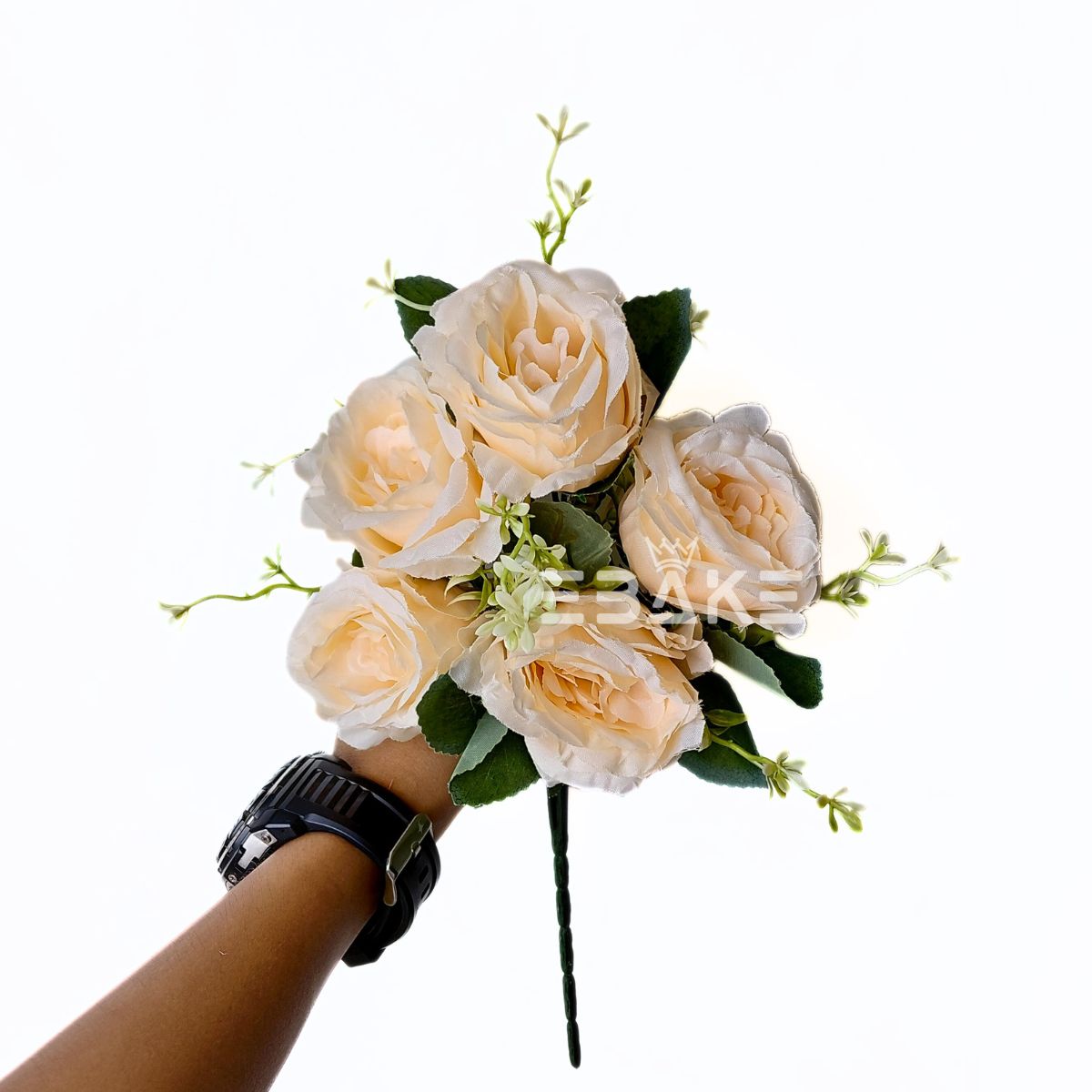 A1850 Rose Bunch With Fillers (5 Roses & Fillers)