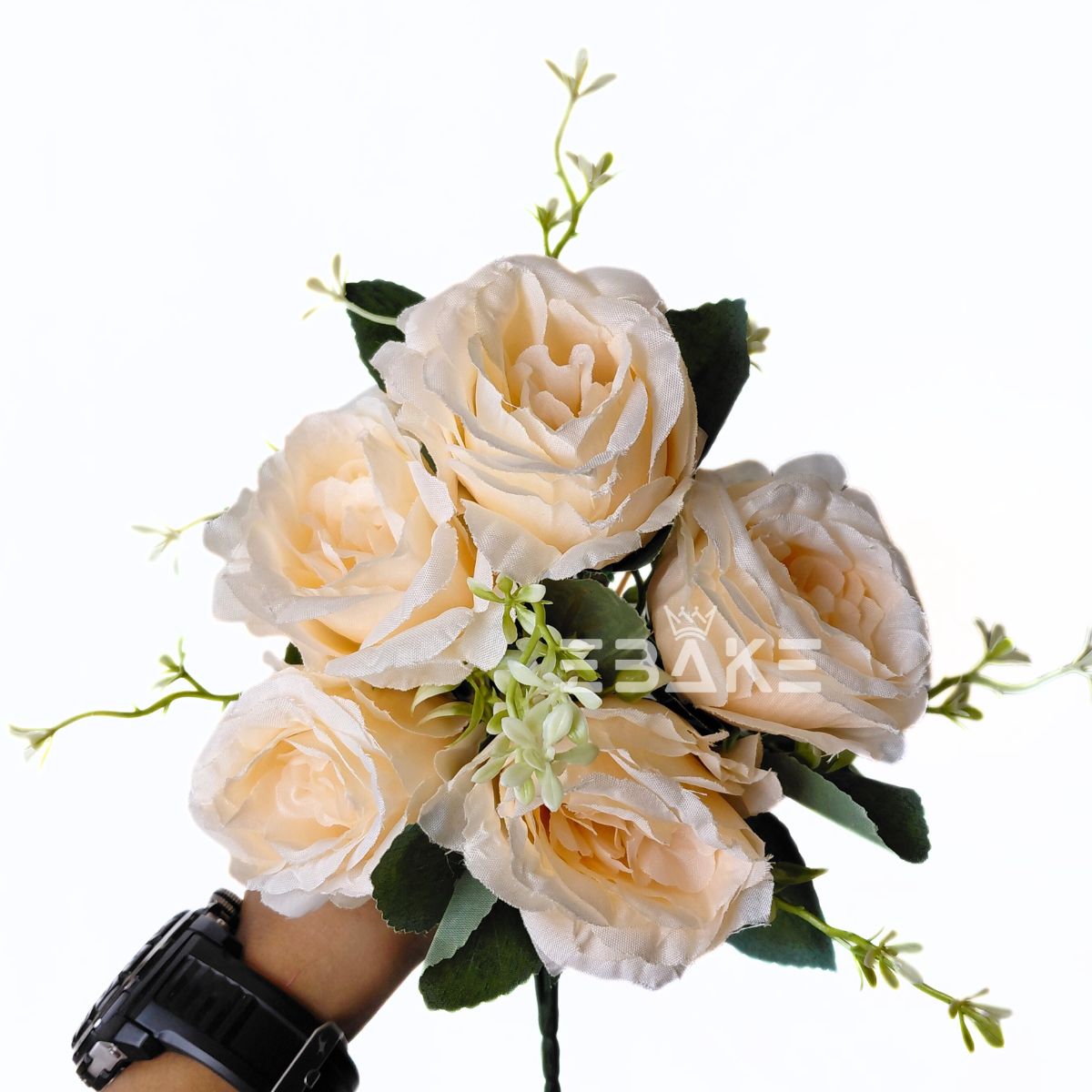 A1850 Rose Bunch With Fillers (5 Roses & Fillers)