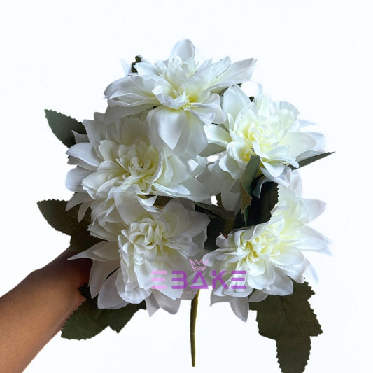 A1724 White Dahlia Bunch With Fillers