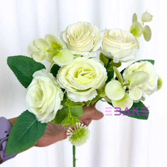 A1244 Off-White Rose Bunch (5 Roses With Fillers)