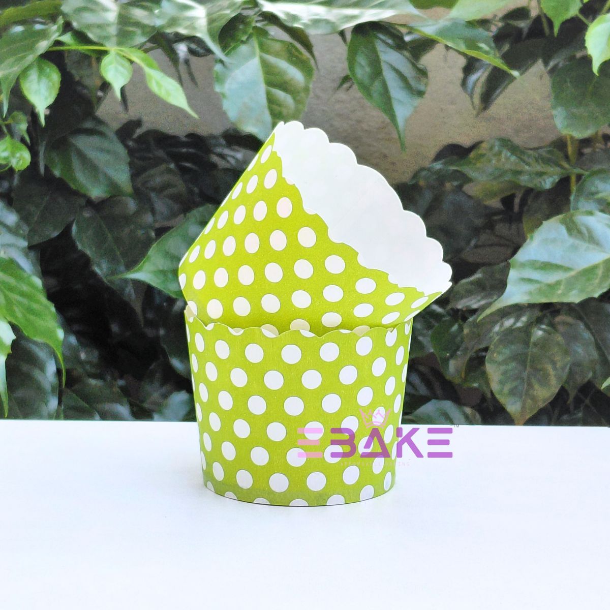 Polka Dot Printed Paper Muffin Cup- Set Of 50 Pieces Medium (Green)