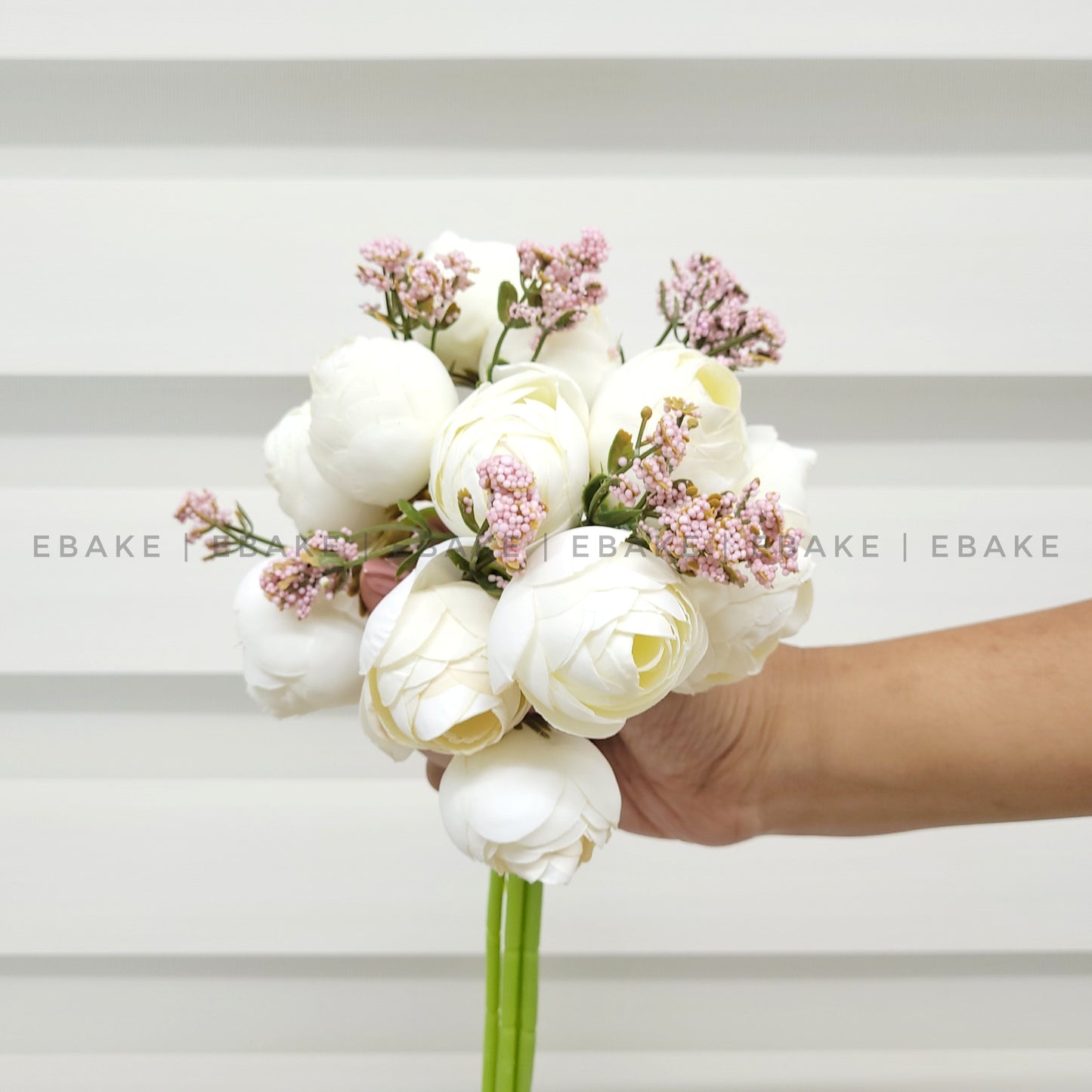 Closed Peony Bunch - White (12 peonies & 4 fillers) A764