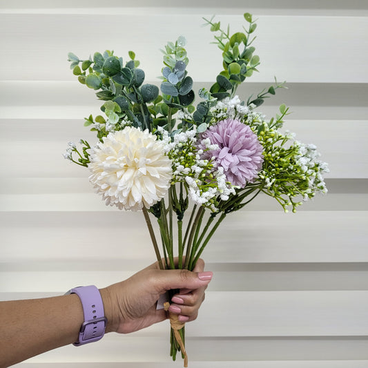 Mixed Bunch With Eucalyptus, Dahlia & Baby's Breath A648