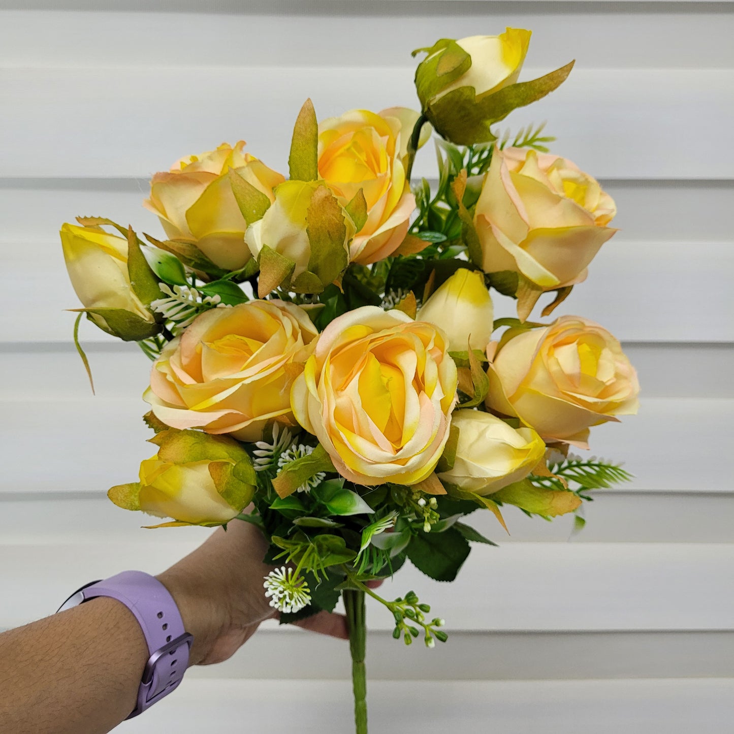 A952 Yellow Rose Bunch (6 Roses & 6 Buds With Fillers)