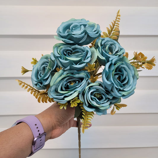 A994 Powder Blue Rose Bunch With Fillers (7 Roses)