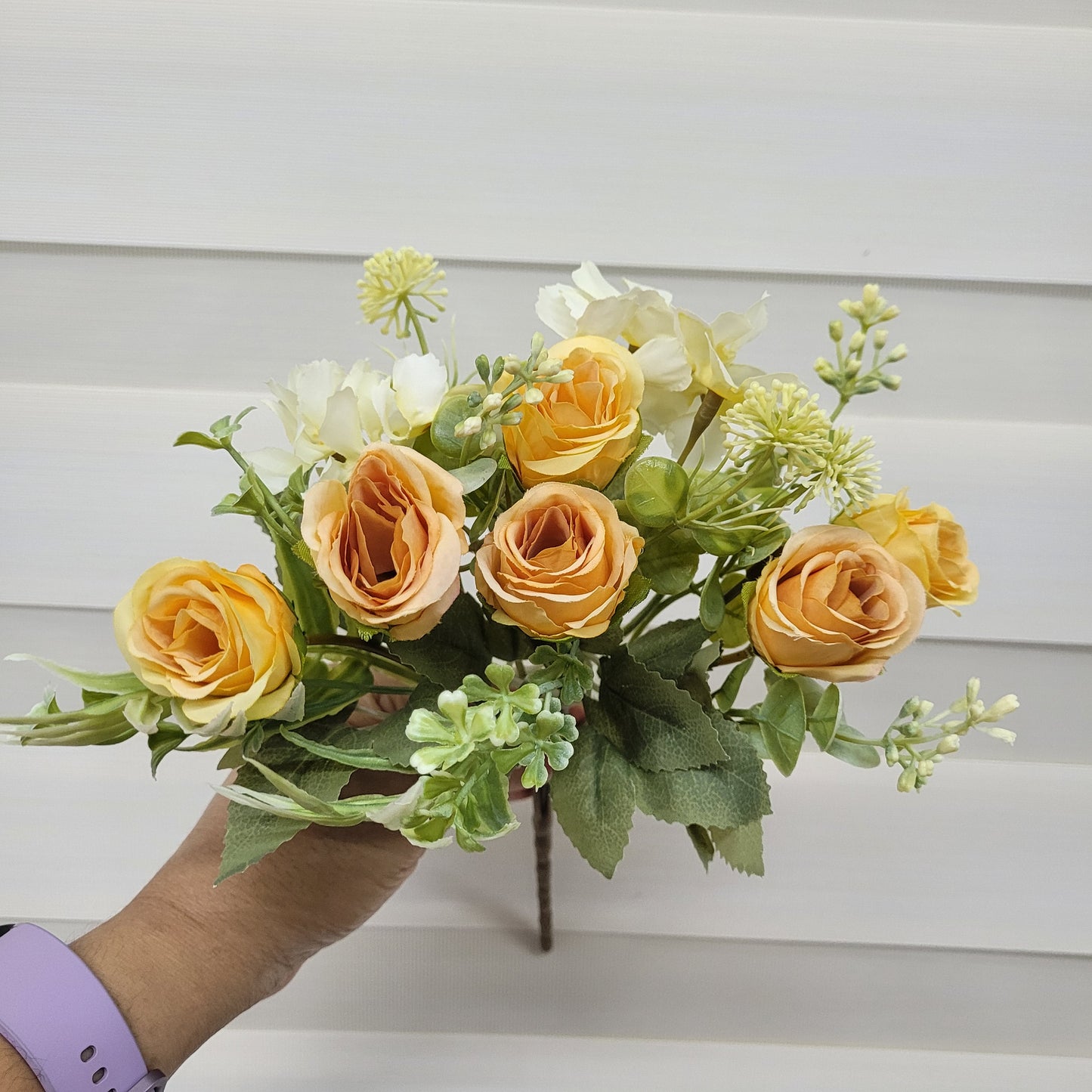 A1138 Small Rose Bunch Yellow(6 Roses With Fillers)