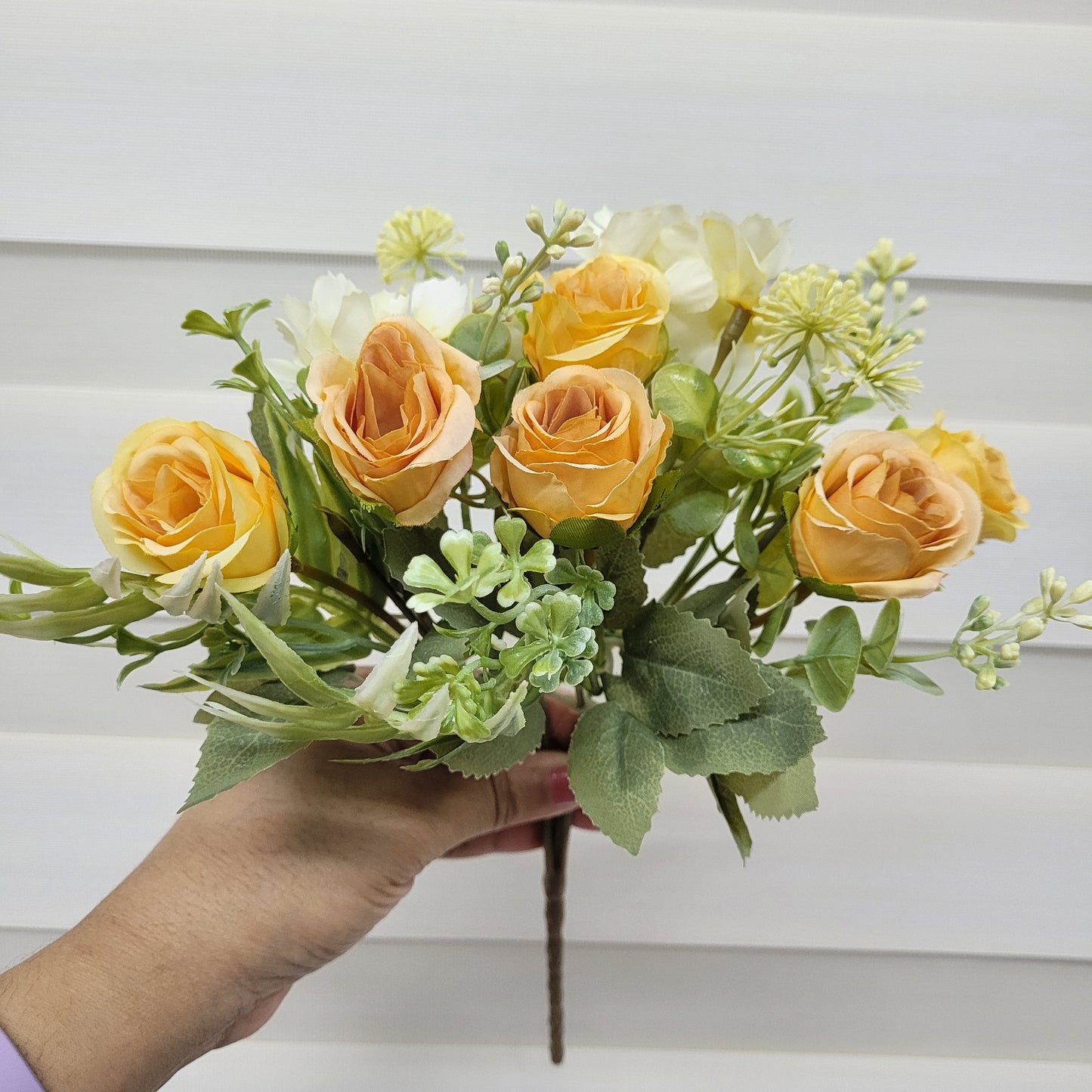 A1138 Small Rose Bunch Yellow(6 Roses With Fillers)