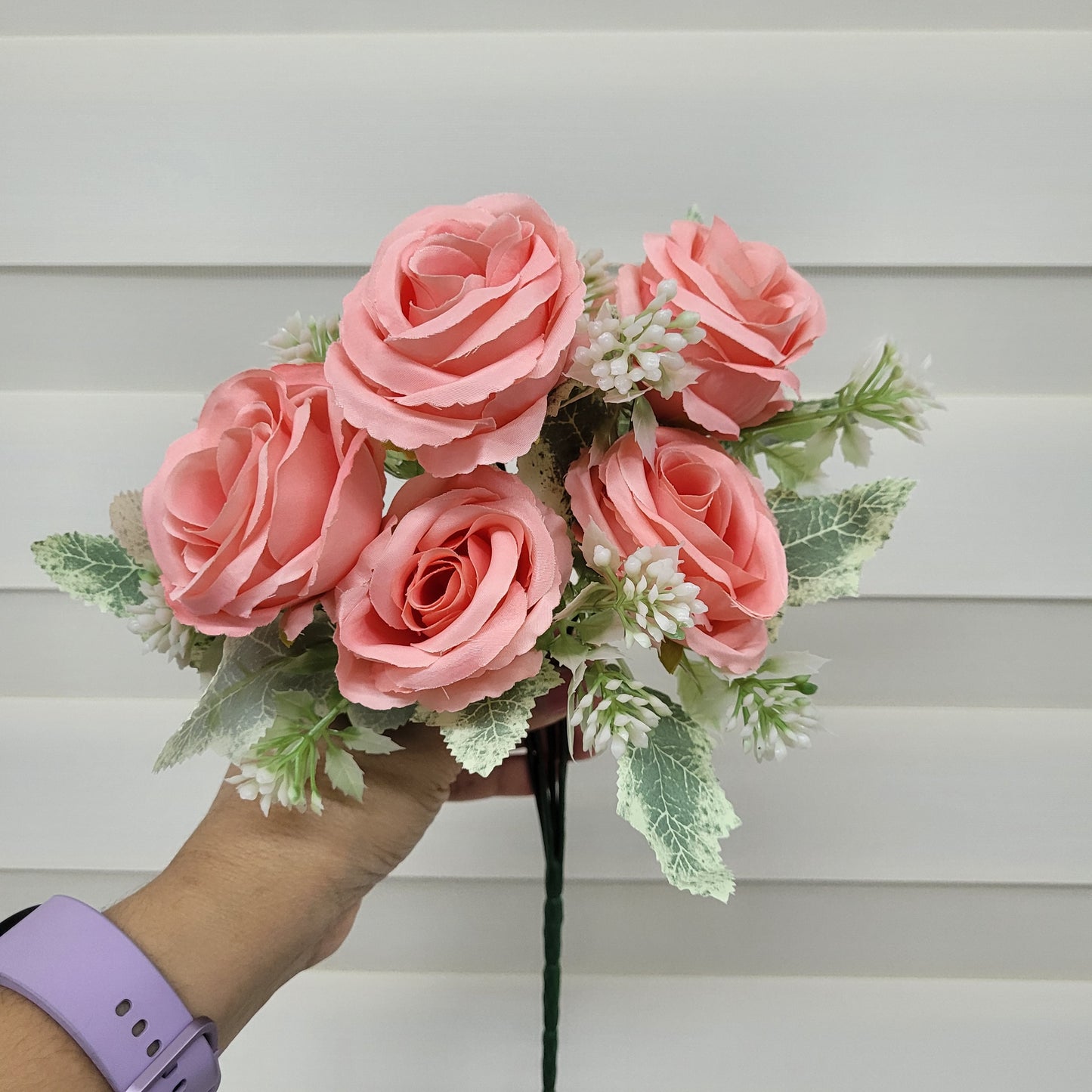 A1145 Coral Pink Rose Bunch (5 Roses With Fillers)