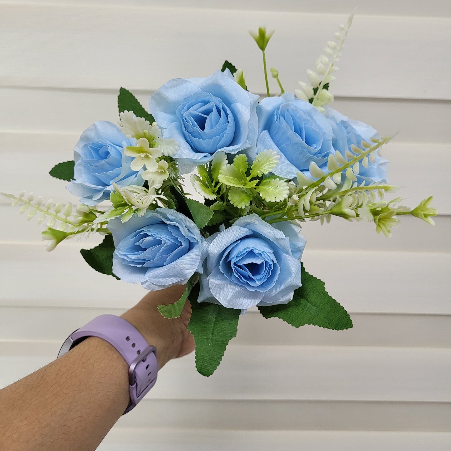 A1166 Blue Rose Bunch (6 Roses With Fillers)