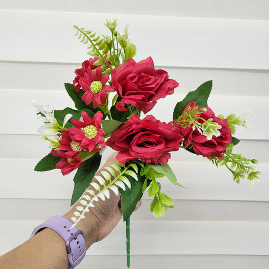 A1180 Red Rose Bunch (3 Roses With Fillers)