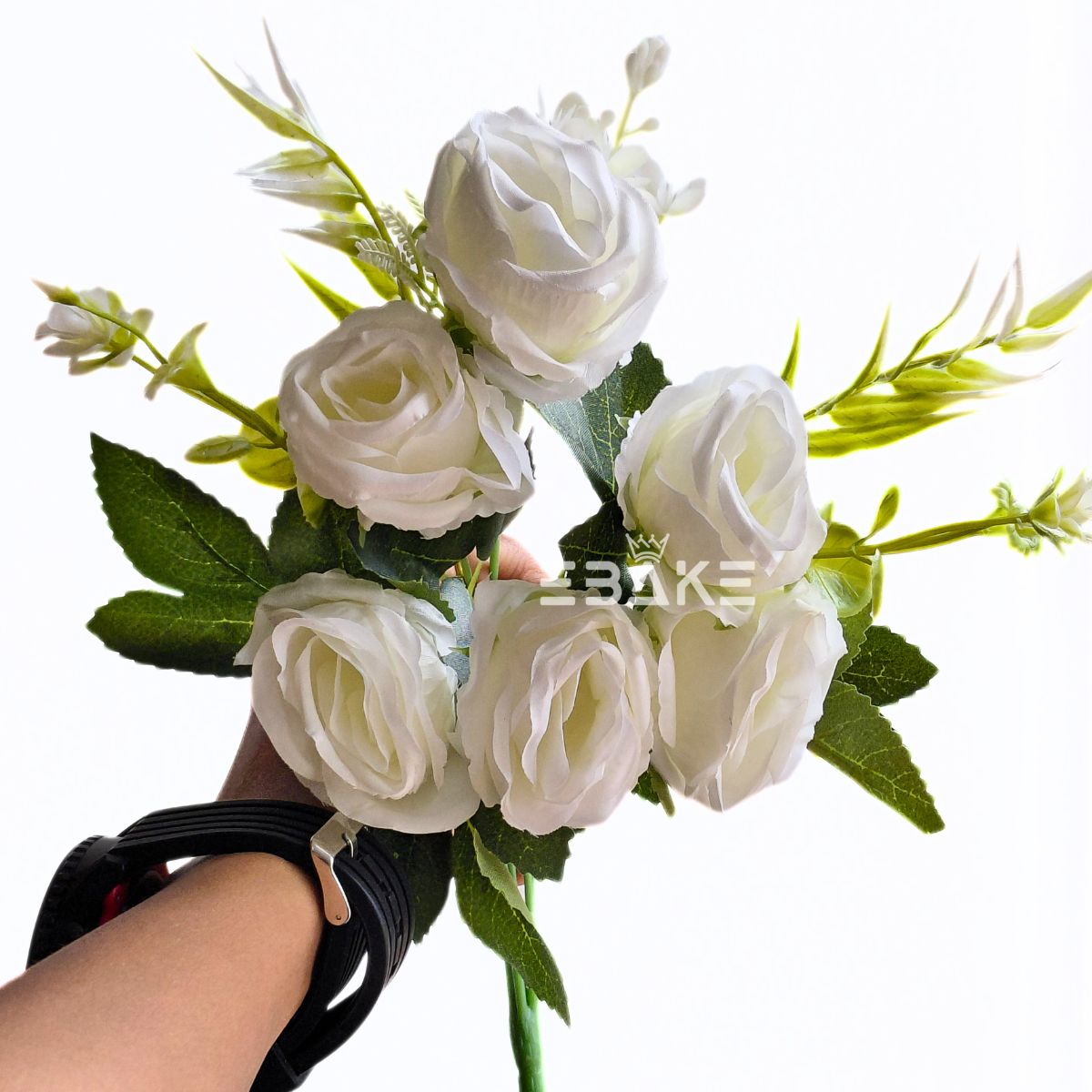 A2028 Rose Bunch With Fillers (White)