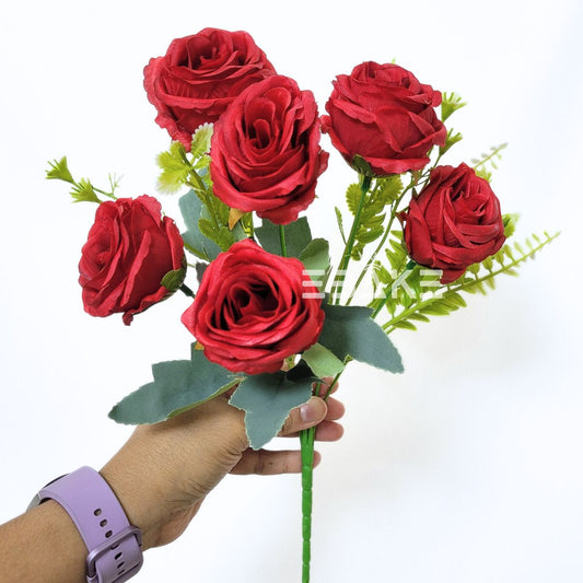 A1686 Red Rose Bunch With Fillers