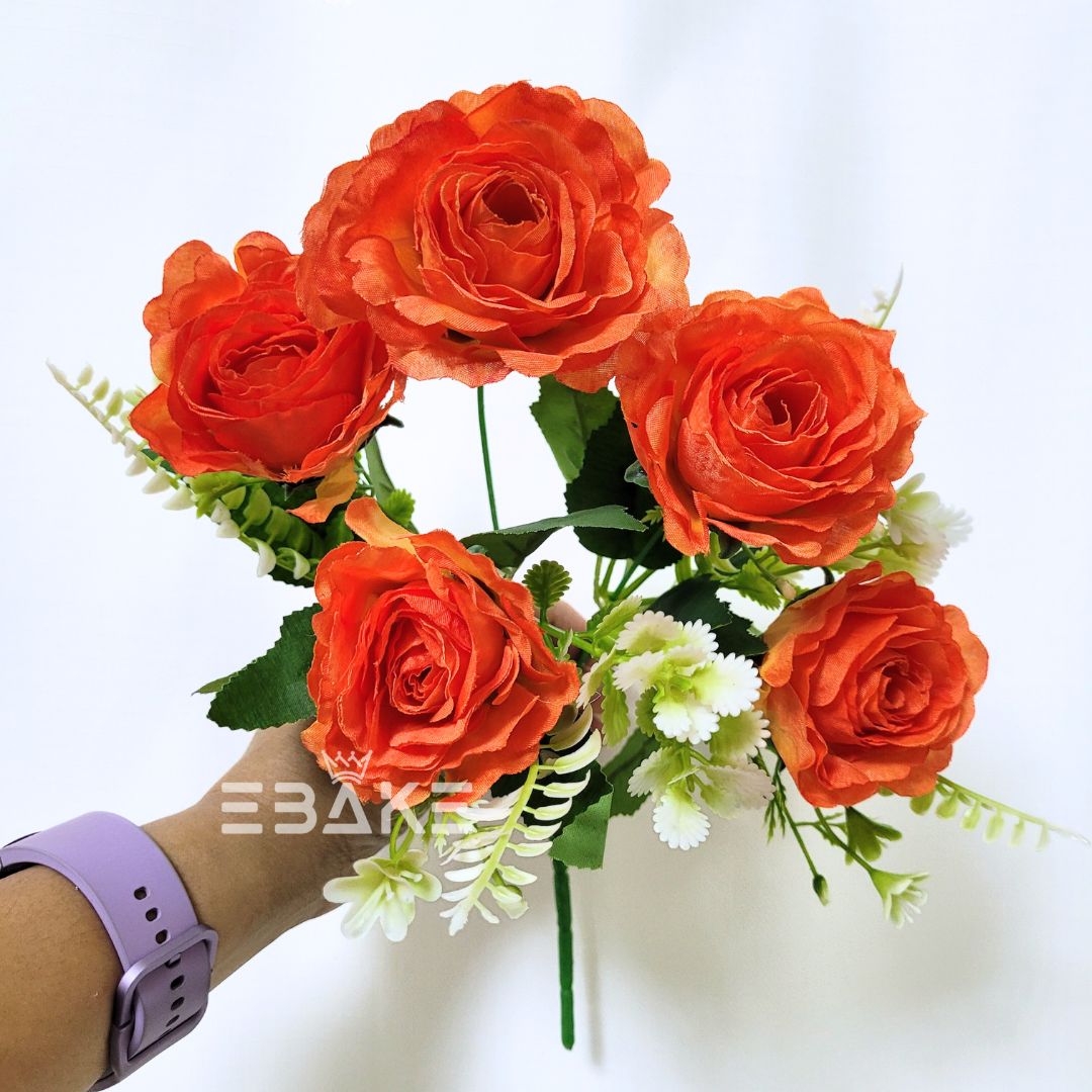 A1341 Rose Bunch With Fillers (5 Roses & Fillers)