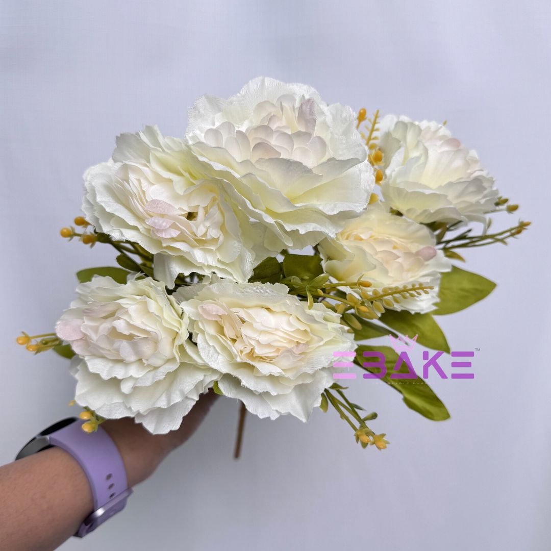 A1253 White Peony Bunch (6 Peonies With Fillers)