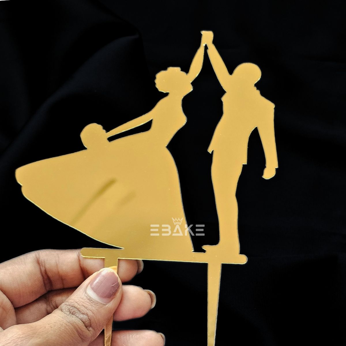Couple Line Art Cake Topper