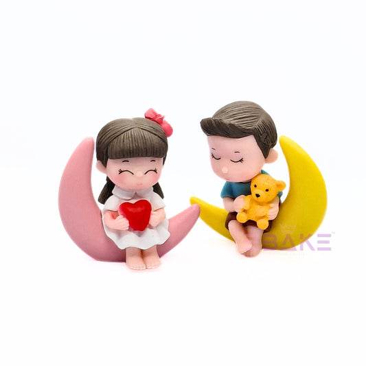 Cute Couple Figurine