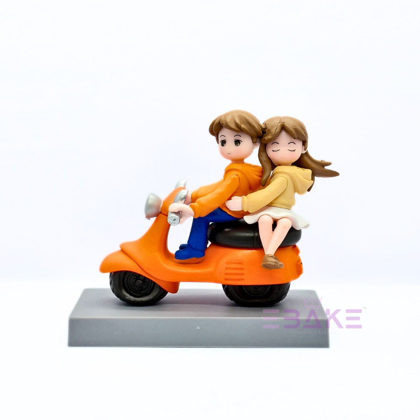 Cute Couple Figurine