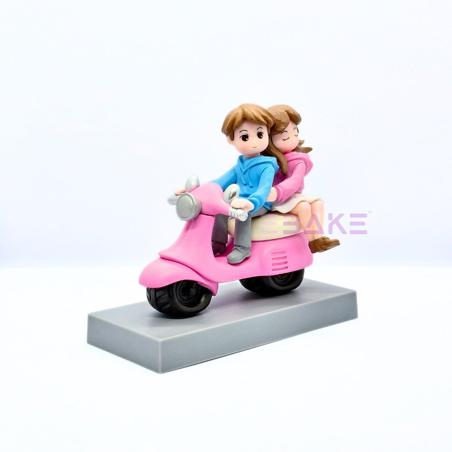 Cute Couple Figurine