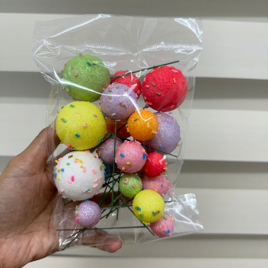 Mixed Balls With Sprinkles - Set Of 20 Pieces (Assorted colors and size)