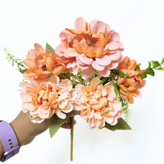 A1668 Faded Orange Dahlia Bunch With Fillers