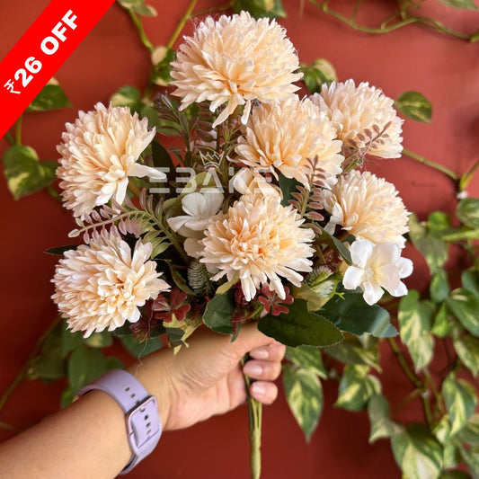 A1227 Light Peach Dahlia Bunch With Fillers (7 Dahlias With Fillers)