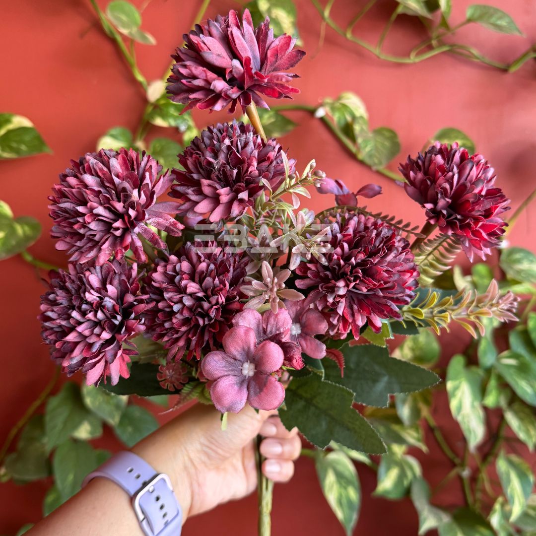 A1225 Burgundy Dahlia Bunch With Fillers (7 Dahlias With Fillers)