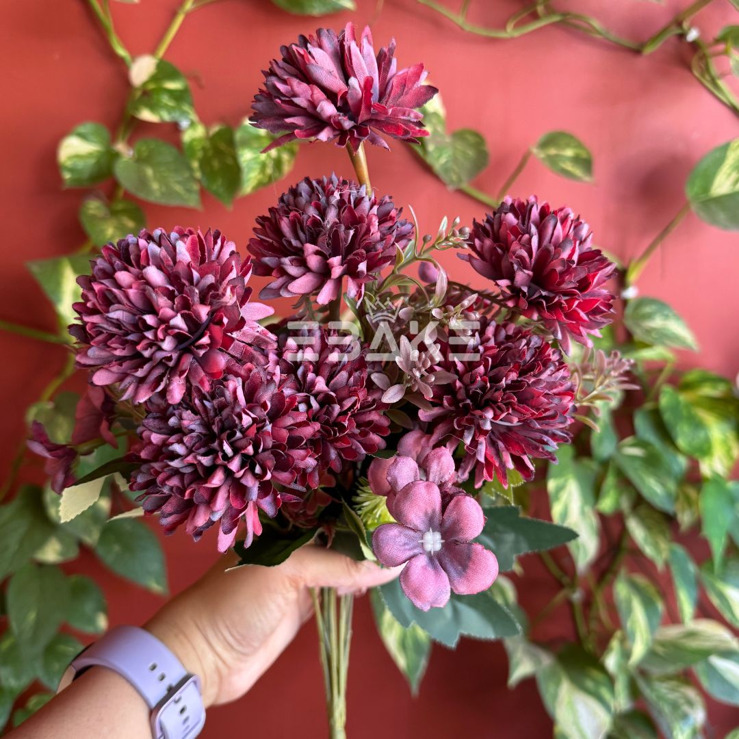 A1225 Burgundy Dahlia Bunch With Fillers (7 Dahlias With Fillers)