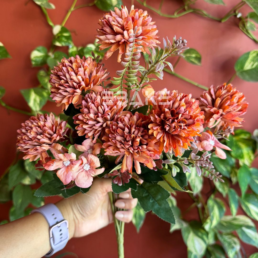 A1226 Burnt Orange Dahlia Bunch With Fillers (7 Dahlias With Fillers)