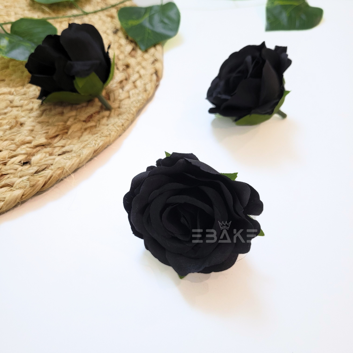 A1738 Dainty Rose - Black
