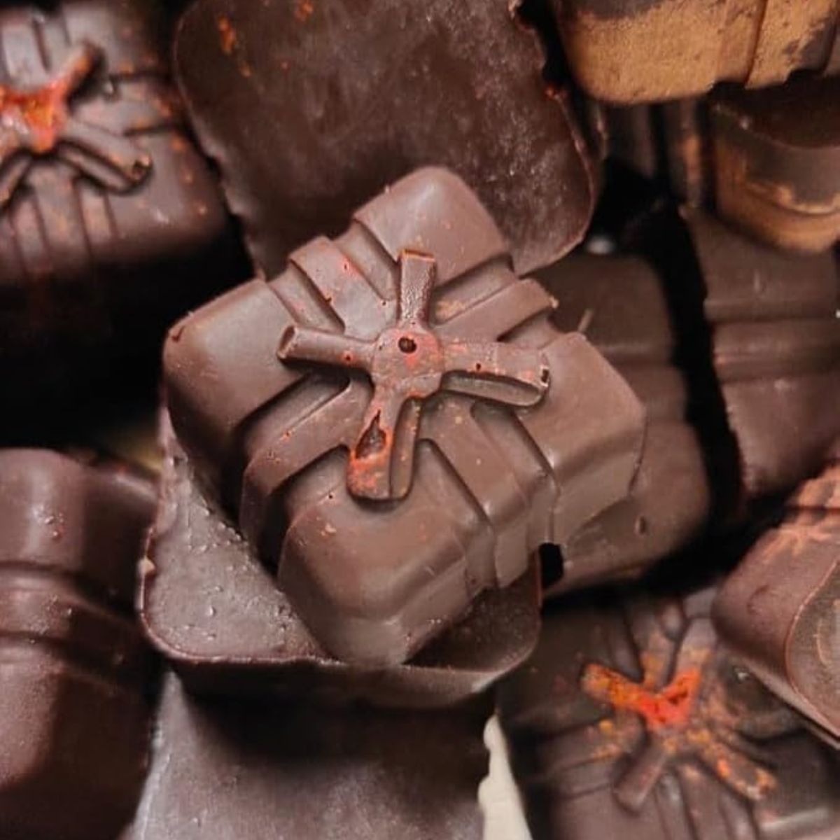 15 Cavity Gift Box Chocolate Silicone Mould