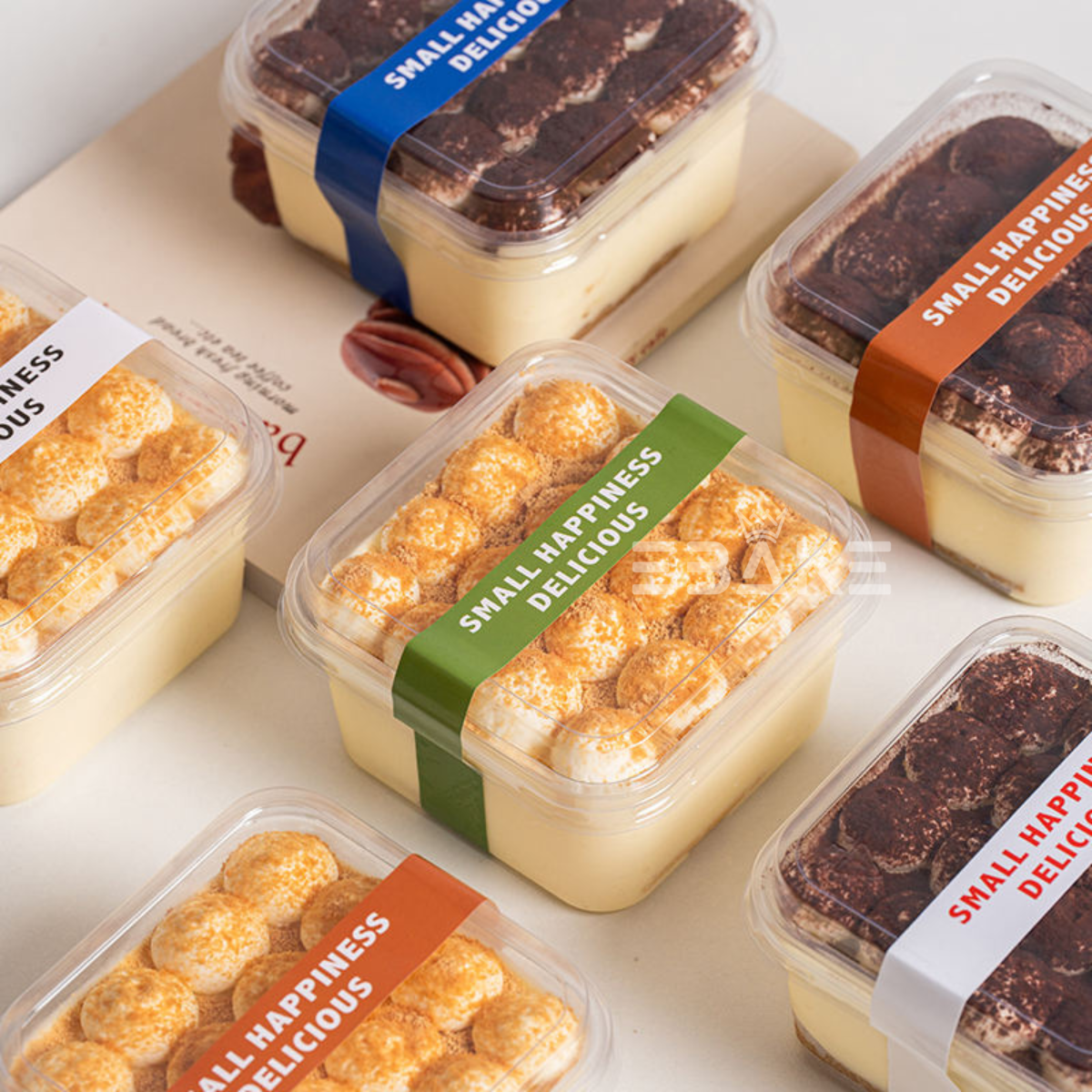 Square PET Plastic Disposable Clear Container With Lid For Desserts