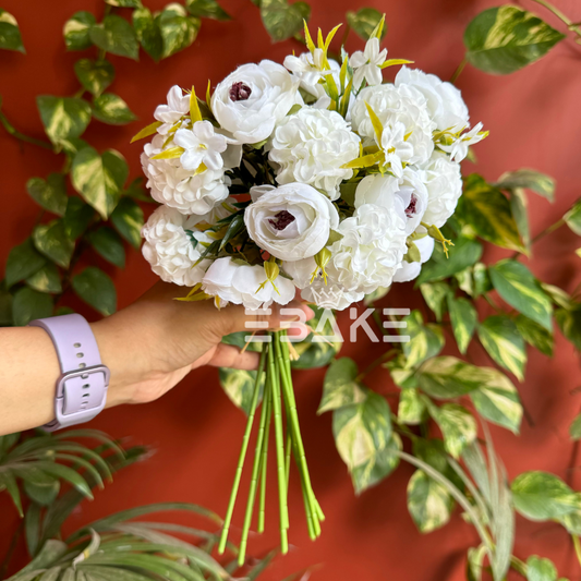 A1022 Peony & Hydrangea Bunch White (Peonies, Hydrangea & Fillers)