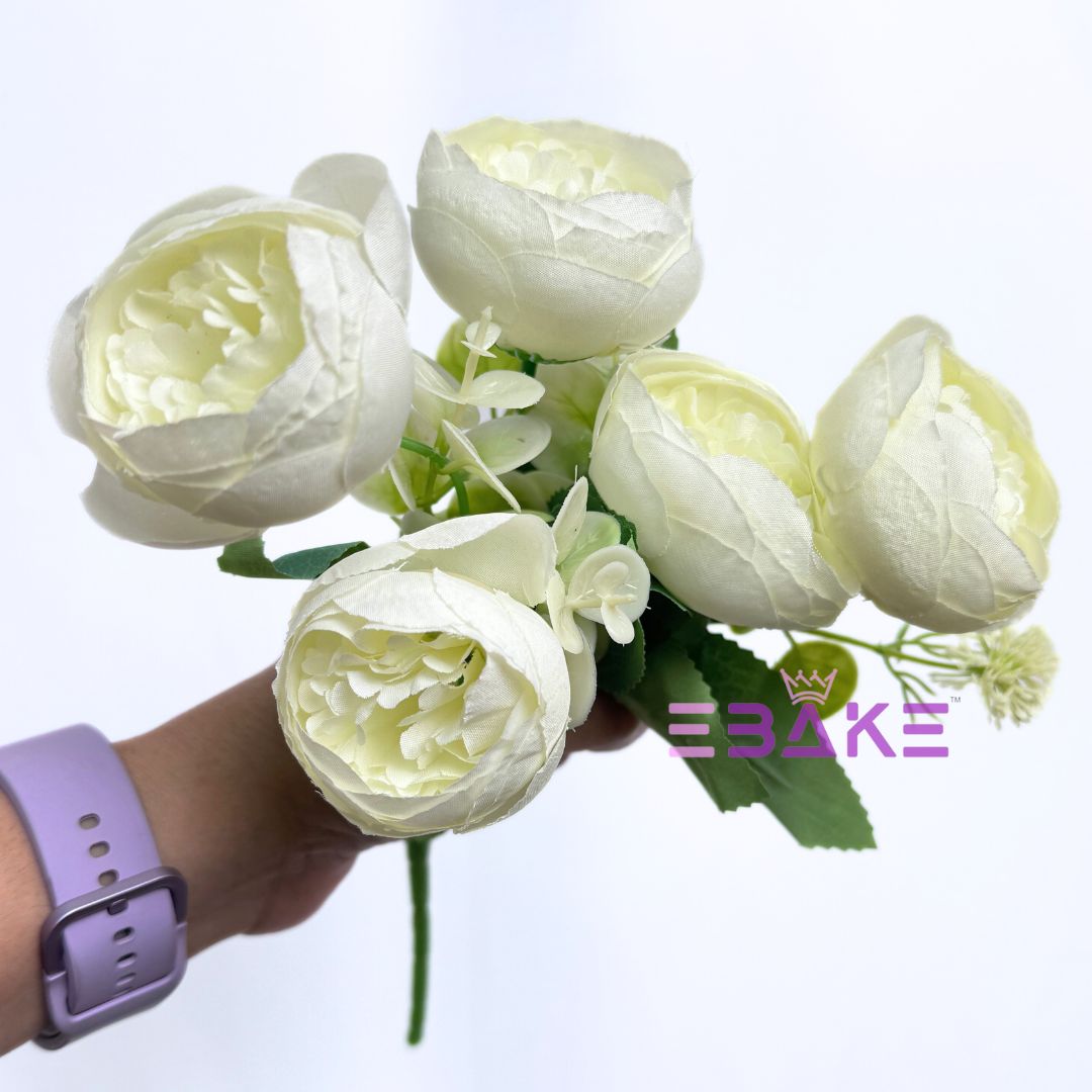 A1252 White Peony Bunch (5 Peonies With Fillers)