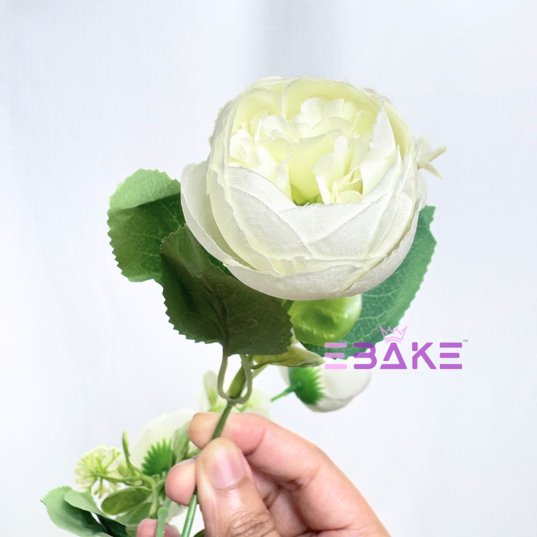 A1252 White Peony Bunch (5 Peonies With Fillers)