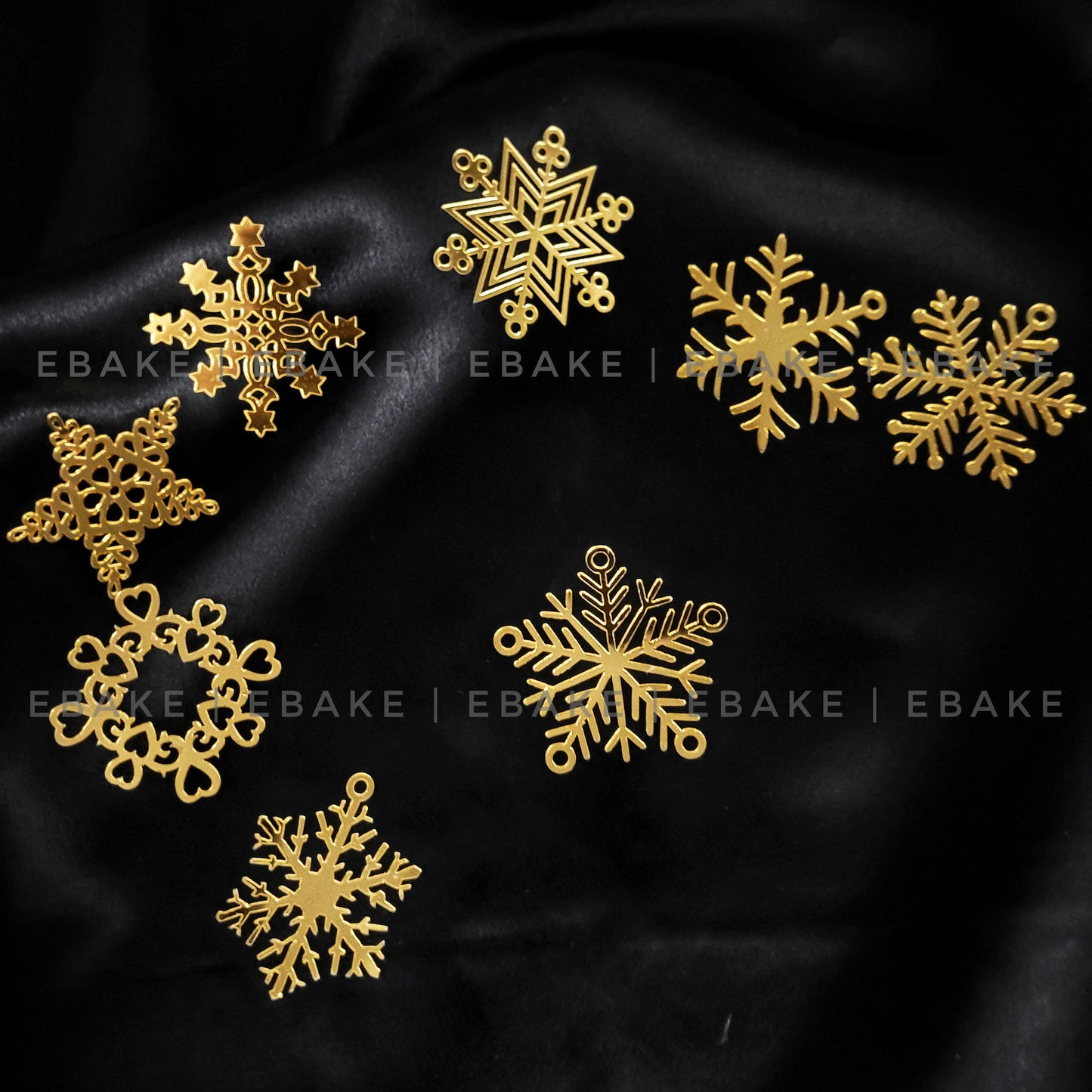 Acrylic Snowflakes (Set of 8 Pieces)