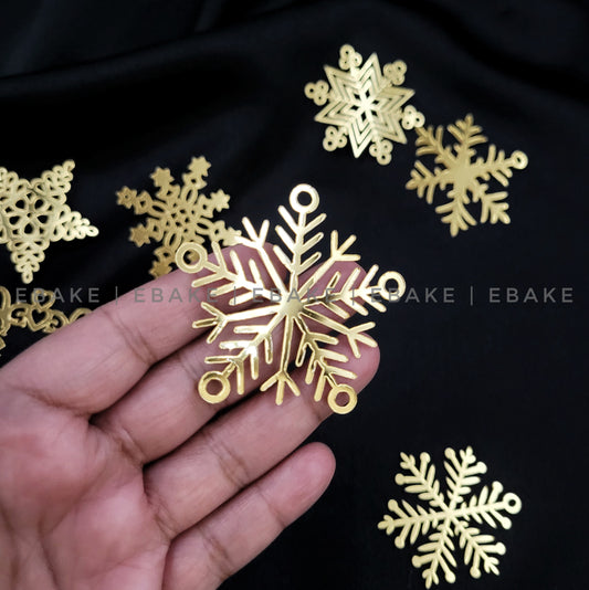 Acrylic Snowflakes (Set of 8 Pieces)